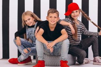 Les tendances mode enfants pour la rentrée scolaire 2025